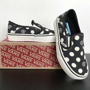 VANS Slip-On Polka Dot Women's Size 5 
Brand New.